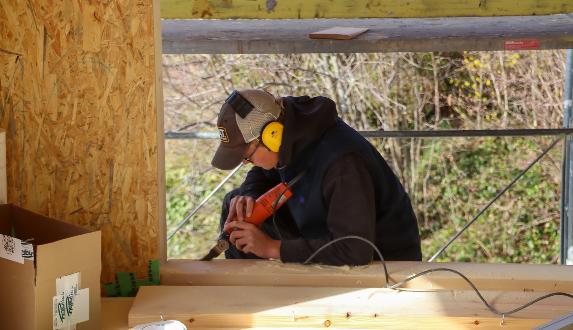 menuiserie-antoine-pralong-realisation-escalier-bois-crans